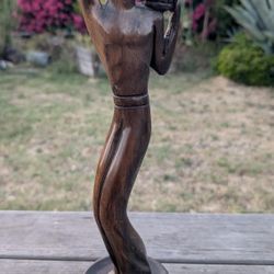 17" Hand-Carved Wooden Sculpture – Tribal Woman Carrying Basket – Vintage Decor

