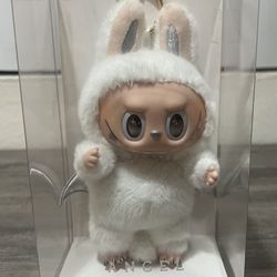Angel In Clouds 