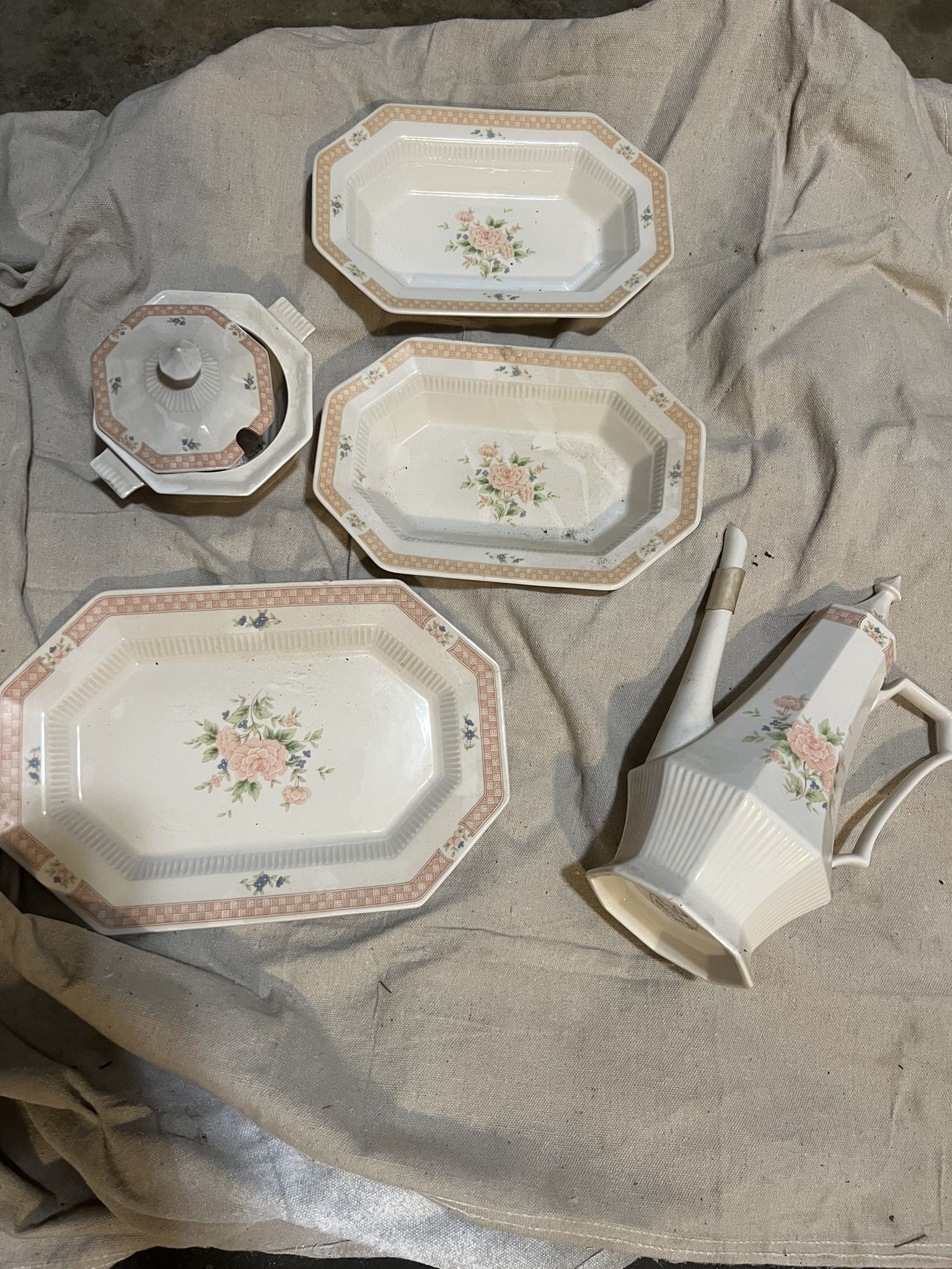 Nikko Classic Cameo Rose Collection