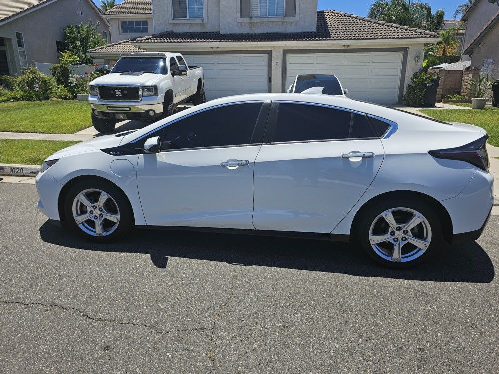 2017 Chevrolet Volt
