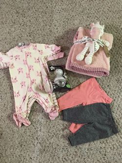 Baby girls Clothes sz New Born