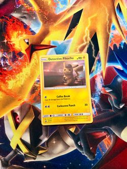 Pokemon Detective Pikachu holofoil promo Card