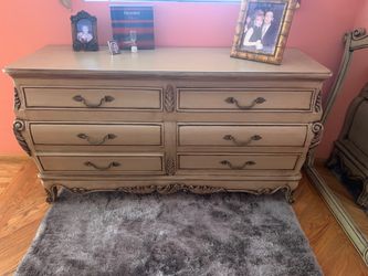 Dresser with mirror