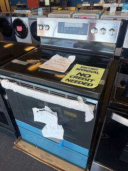 Stainless Steel Electric Range with Glass Cooktop