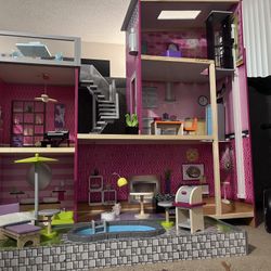 KidKraft Dollhouse For Barbie Dolls