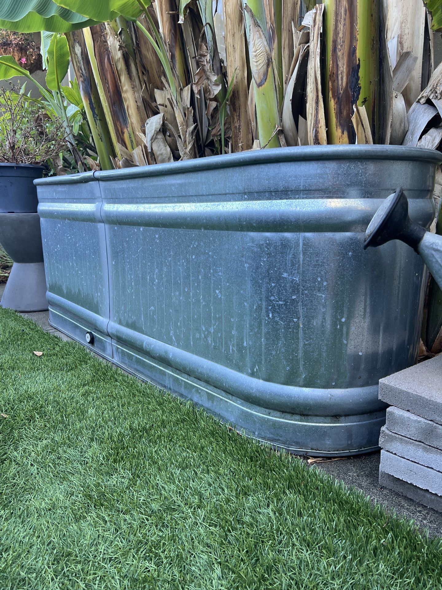 Behlen Stock Tank 2ft H x 66in L x 21 W