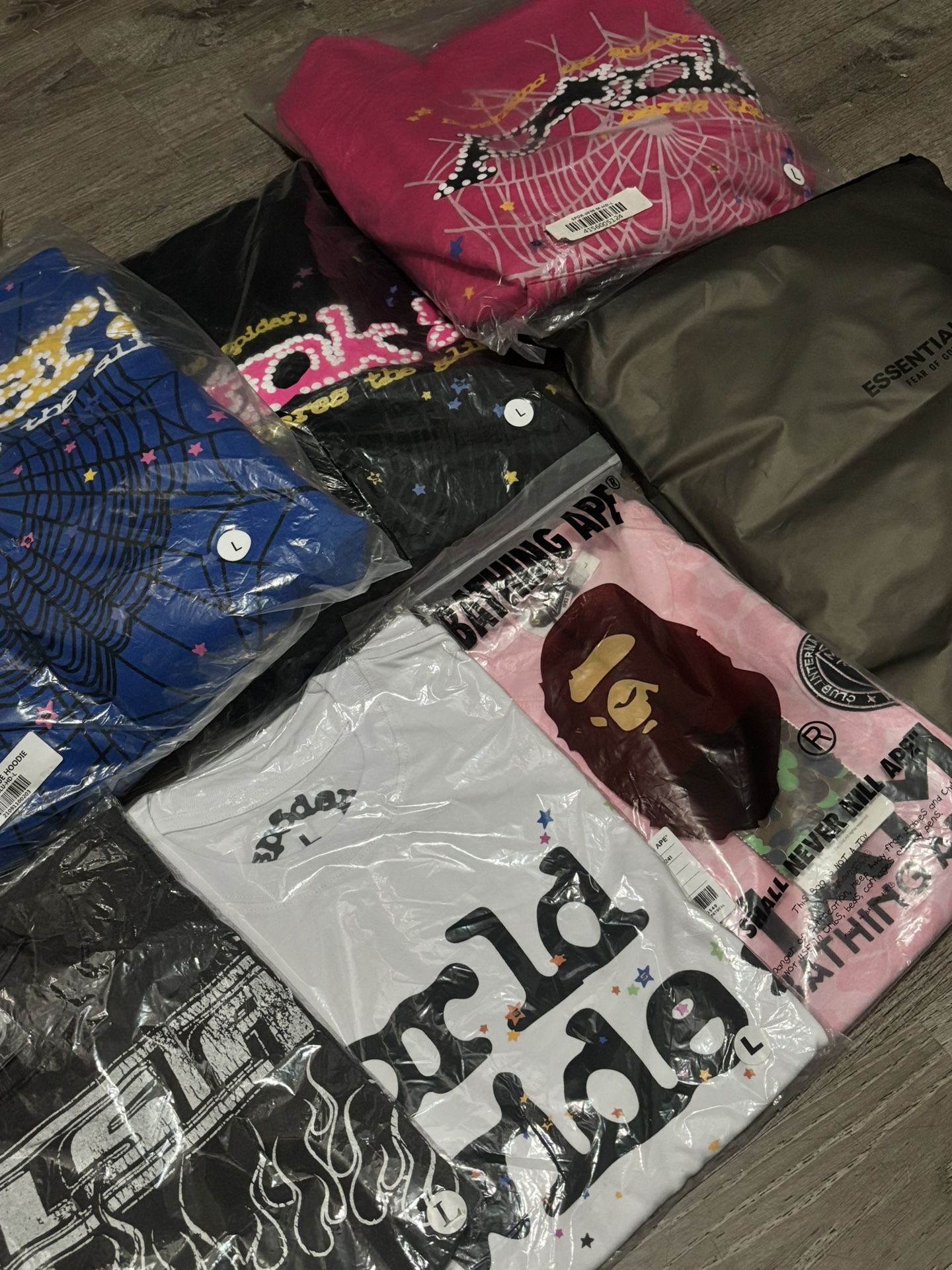 spider , bape , hellstar, essentials