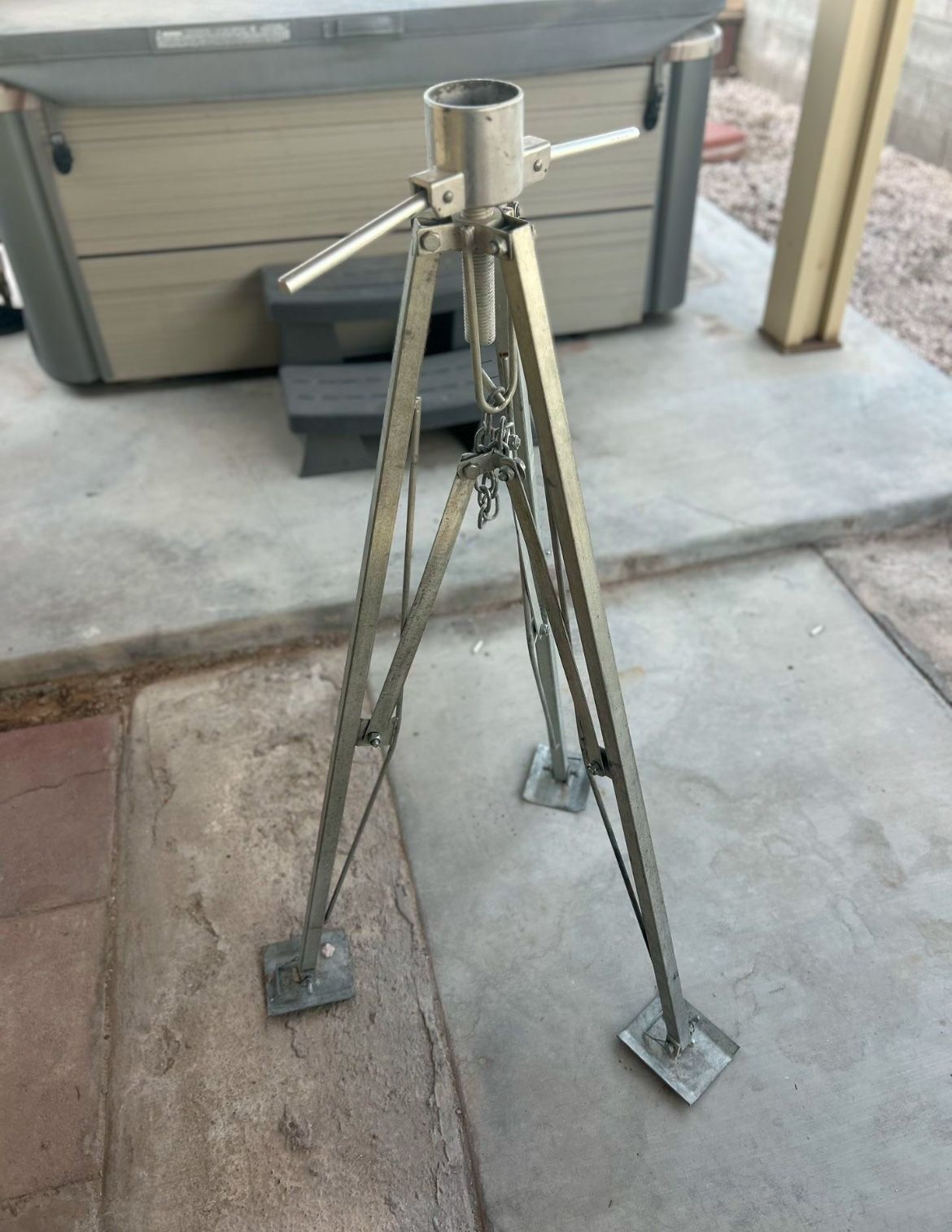 Steel King Pin Tripod Stabilizer Fifth Wheel