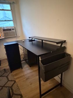 L shaped PC gaming desk
