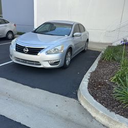 Nissan Altima S 