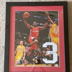 Chris Paul Clippers Signed Display. Photo With Signed #3 - PSA/DNA
