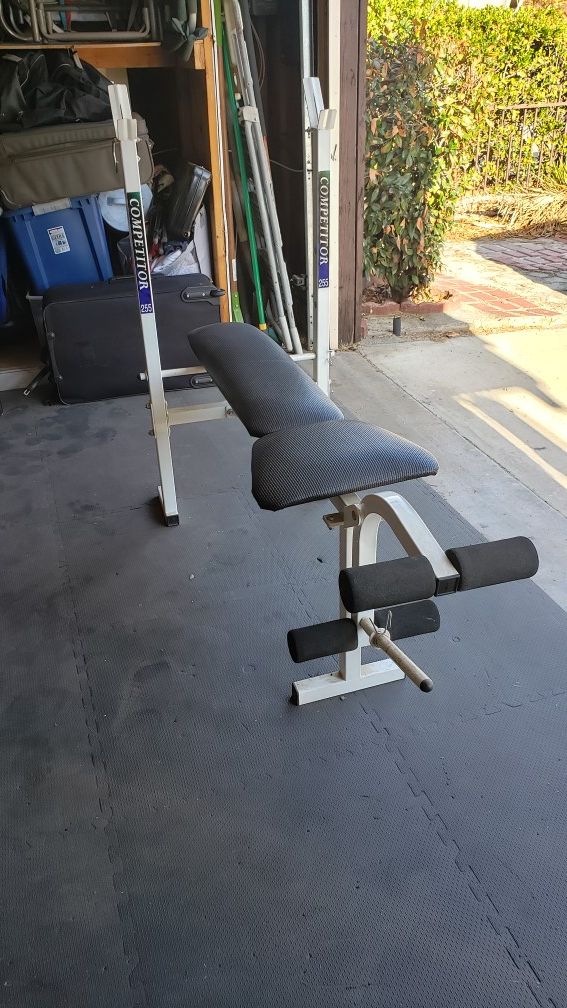 Weight bench