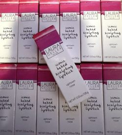 1- LAURA GELLER BAKED SCULPTING LIPSTICK (UPTOWN ROSE)