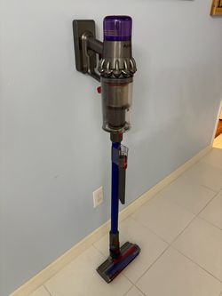 Dyson V11 Torque Drive Stick Cordless Vacuum - Purple