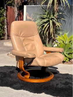 Ekornes Stressless Consul Leather Recliner Lounge Chair Large