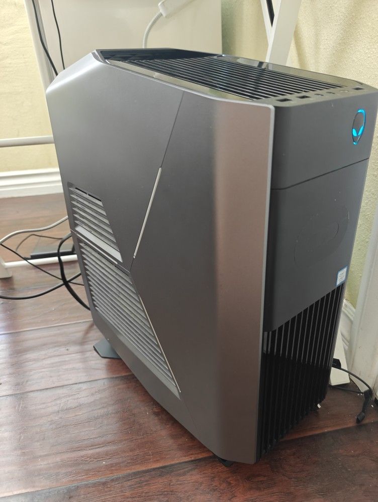 Alienware Aurora R7 Gaming PC