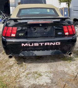 2003 Ford Mustang