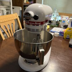 KitchenAid 4.5qt Mixer