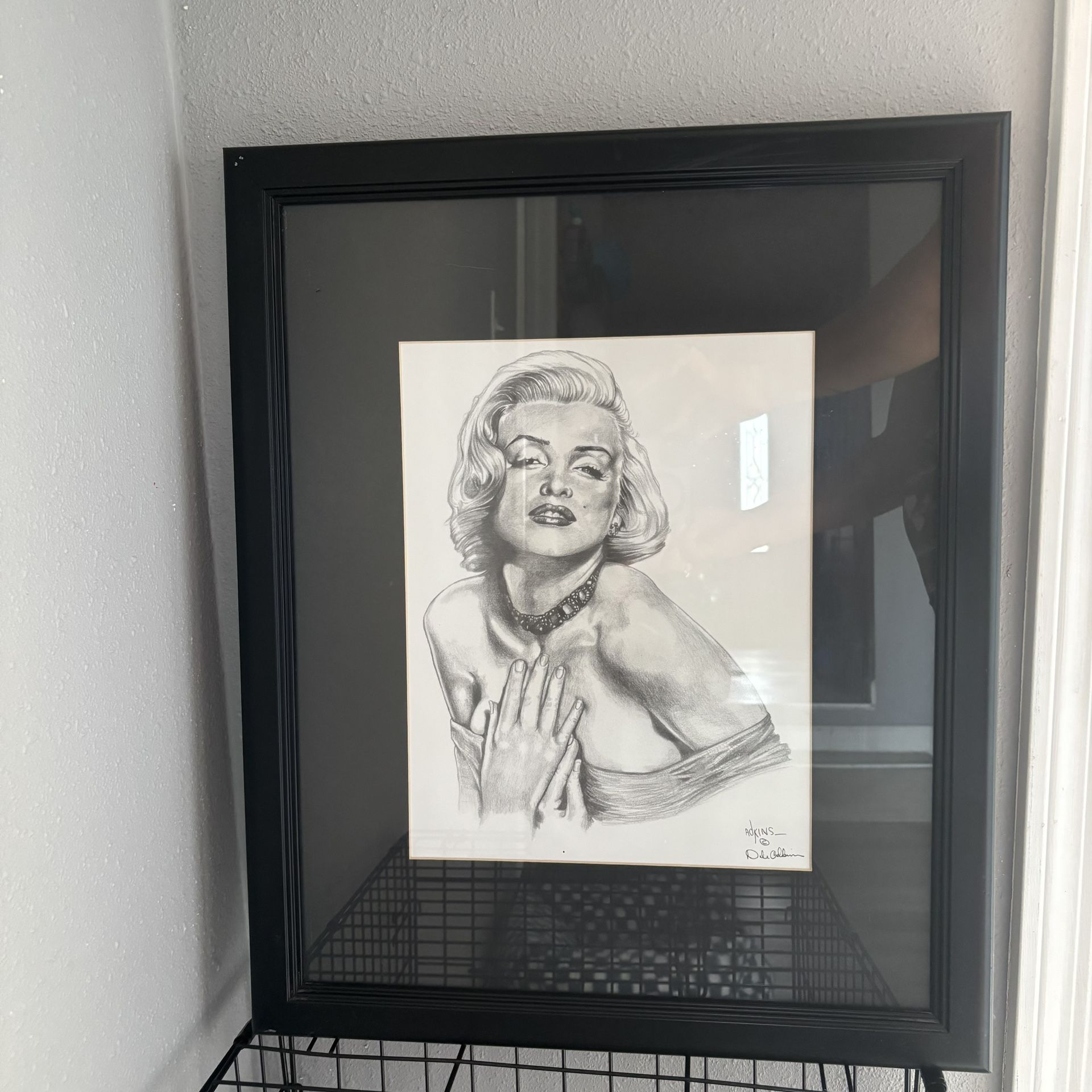 Marilyn Monroe Sketching
