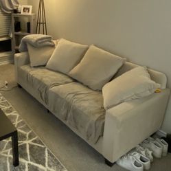 Pull out couch with full size mattress inside