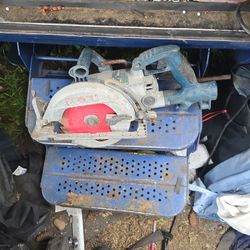 Bosch Worm Saw 1677md
