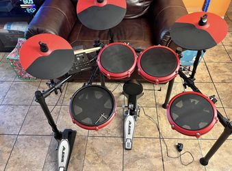 Alesis Nitro Max Mesh Drum Kit