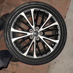 2018 Camry Se Wheels