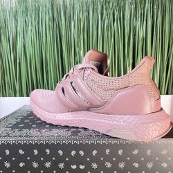 adidas gazelle silver green womens adidas Women's Ultraboost Light Road-Running Shoes White 8