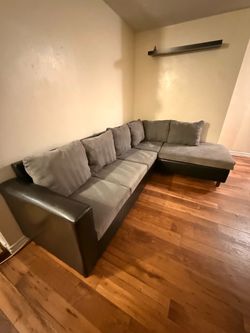Black & Grey Sectional Couch – Used, Good Condition
