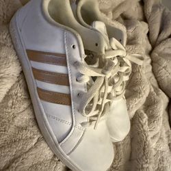 Kids Adidas Size 4