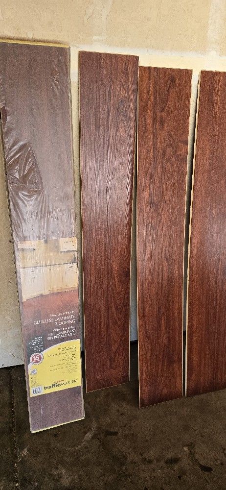trafficmaster brazilian cherry glueless laminate flooring