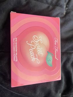 Too faced peachy pallet