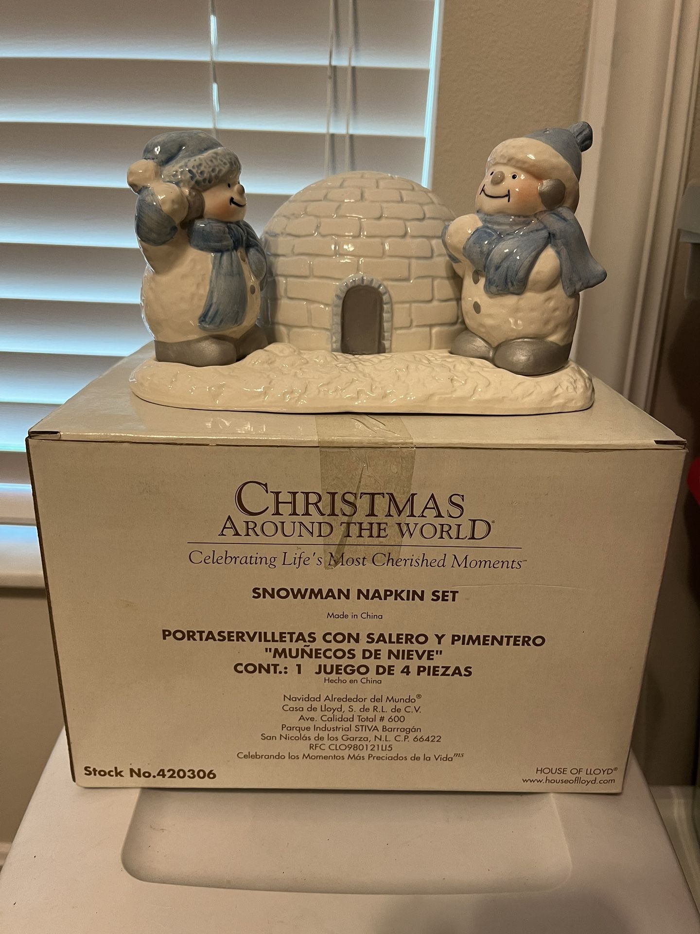 Cute Snowmen Salt And Pepper And Napkin Holder