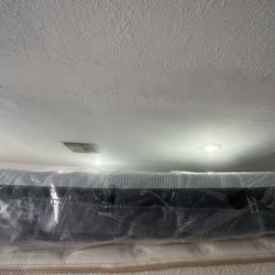 King Queen Size Tempurpedic ProAdapt,  ProBreeze,  LuxeBreeze Mattress  Pro Breeze /Luxe Adapt /Pro Adapt /Adapt /cloud /Tempur pedic contour Supreme 