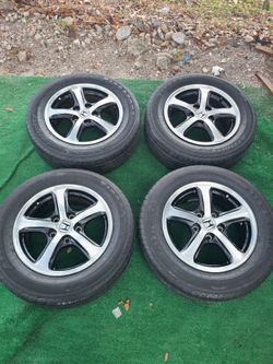 4 used rims Honda 5x114.3 size 15 with tires $599