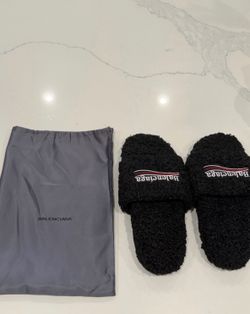 Balenciaga slides Size 11 men EU 44