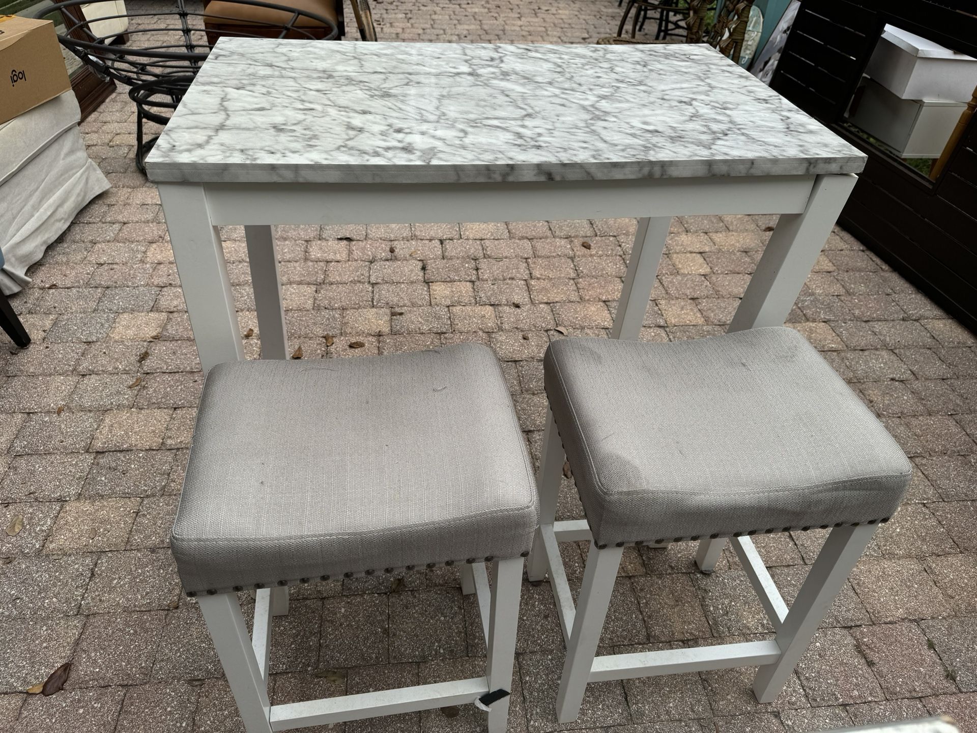 Breakfast Nook Table And Chairs