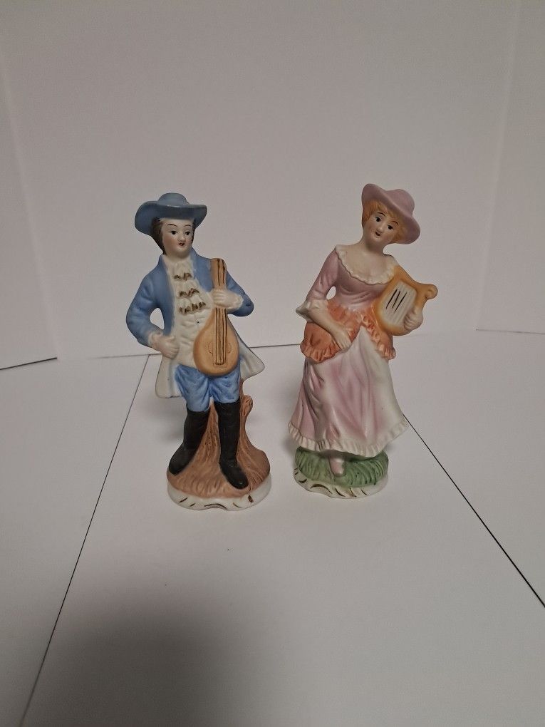2 Porcelain Figurines