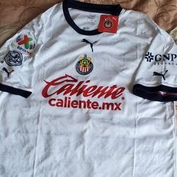 Chivas De Guadalajara Away Jersey 2022/23