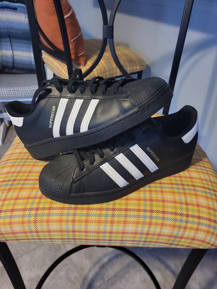 ADIDAS SUPERSTAR