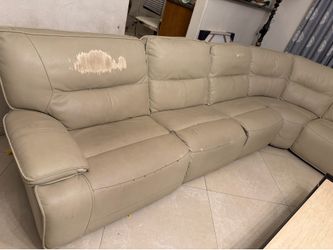 Reclining couches