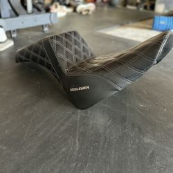 Saddlemen Step Up Seat 