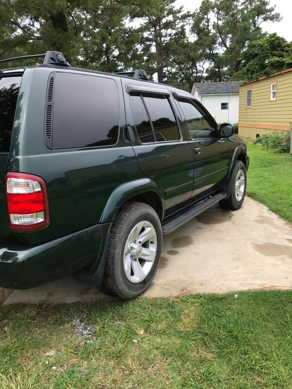 It's a Nissan pathfinder 4wd, 6cylinder, a 4×4. The mileage is 115. For sale$3,000 contact at {contact info removed}