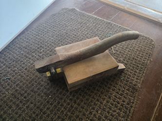 Tortilla press