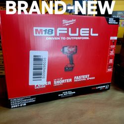 Milwaukee
M18 FUEL 18V Lithium-Ion Brushless Cordless 1/2 in. Impact Wrench w/Friction Ring Kit w/One 5.0 Ah Battery and Bag
