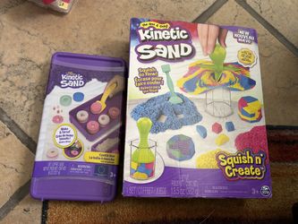 Brand new 2 kinetic sand kits $15