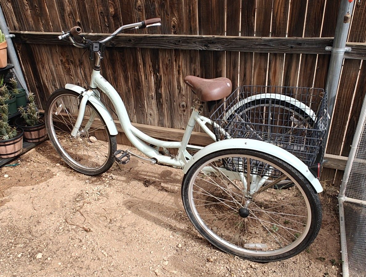 Schwinn Meridian Ladies Trike Bike Schwinn Meridian Adult Tricycle