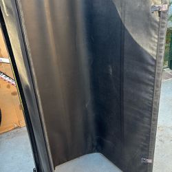 2017.  Toyota Tacoma Bed Cover 