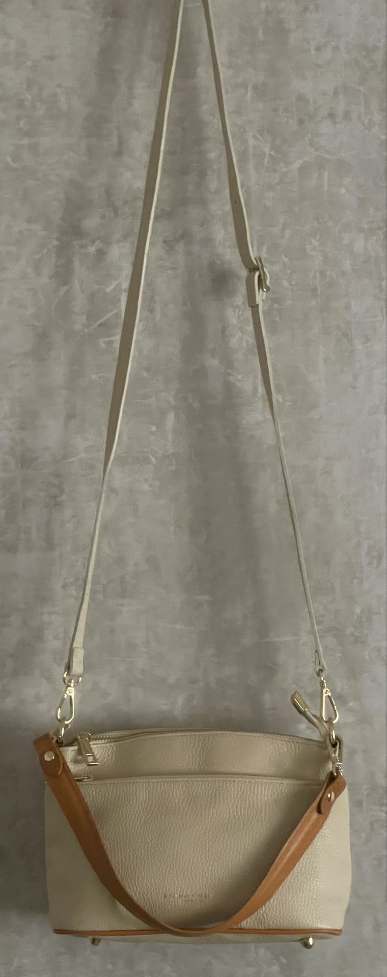 NWOT DIVINA FIRENZE Lila Beige Triple Comp. Crossbody/Satchel Italian Leather Bg