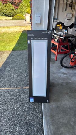 NEW UNOPENED ultra thin 1x4’ LED light panel